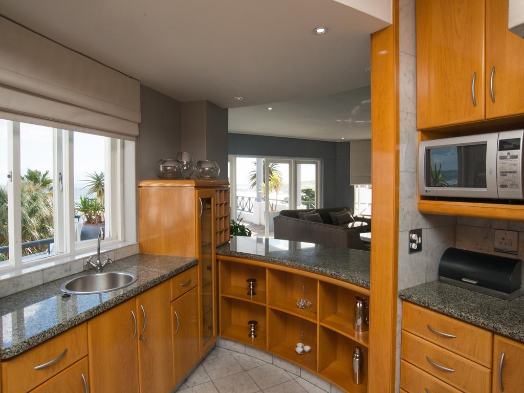 Place On The Bay Self-Catering Cape Town Exterior photo